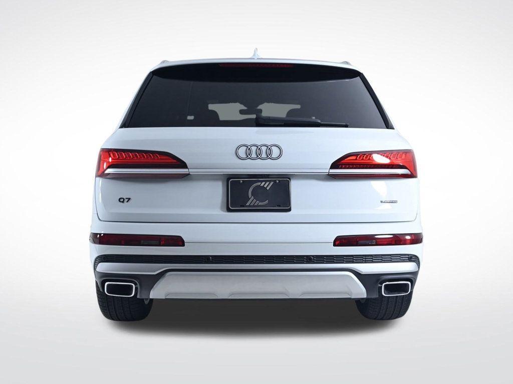 new 2025 Audi Q7 car, priced at $68,100