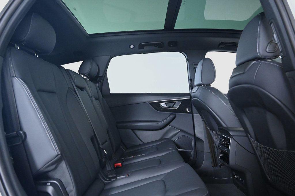 new 2025 Audi Q7 car, priced at $68,100