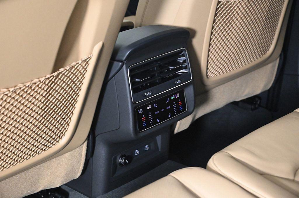 new 2025 Audi Q7 car, priced at $70,200