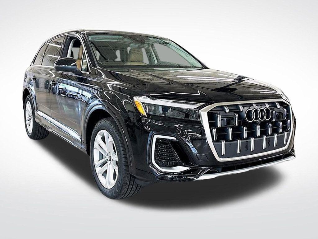 new 2025 Audi Q7 car, priced at $72,600