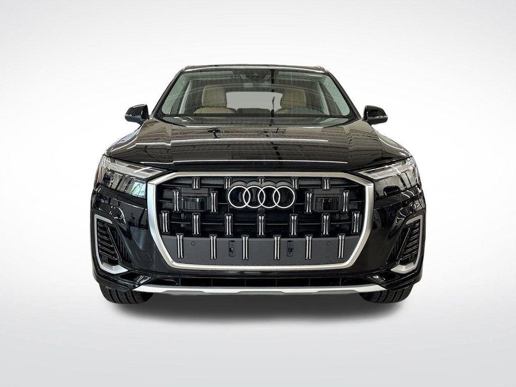 new 2025 Audi Q7 car, priced at $72,600