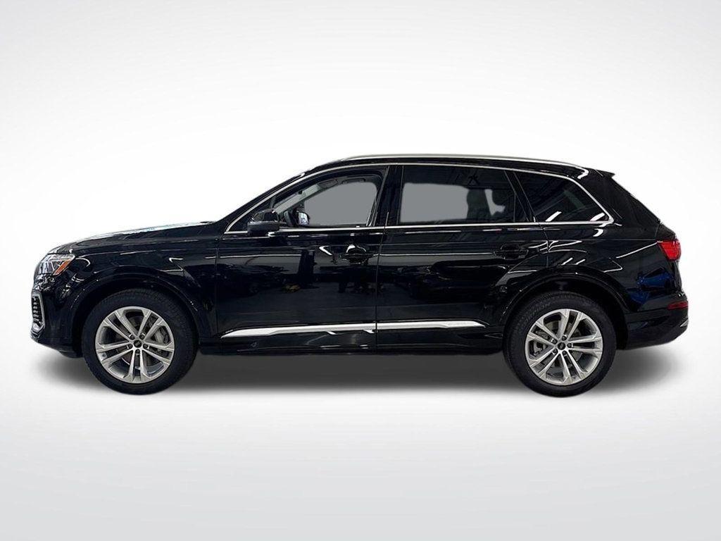 new 2025 Audi Q7 car, priced at $72,600