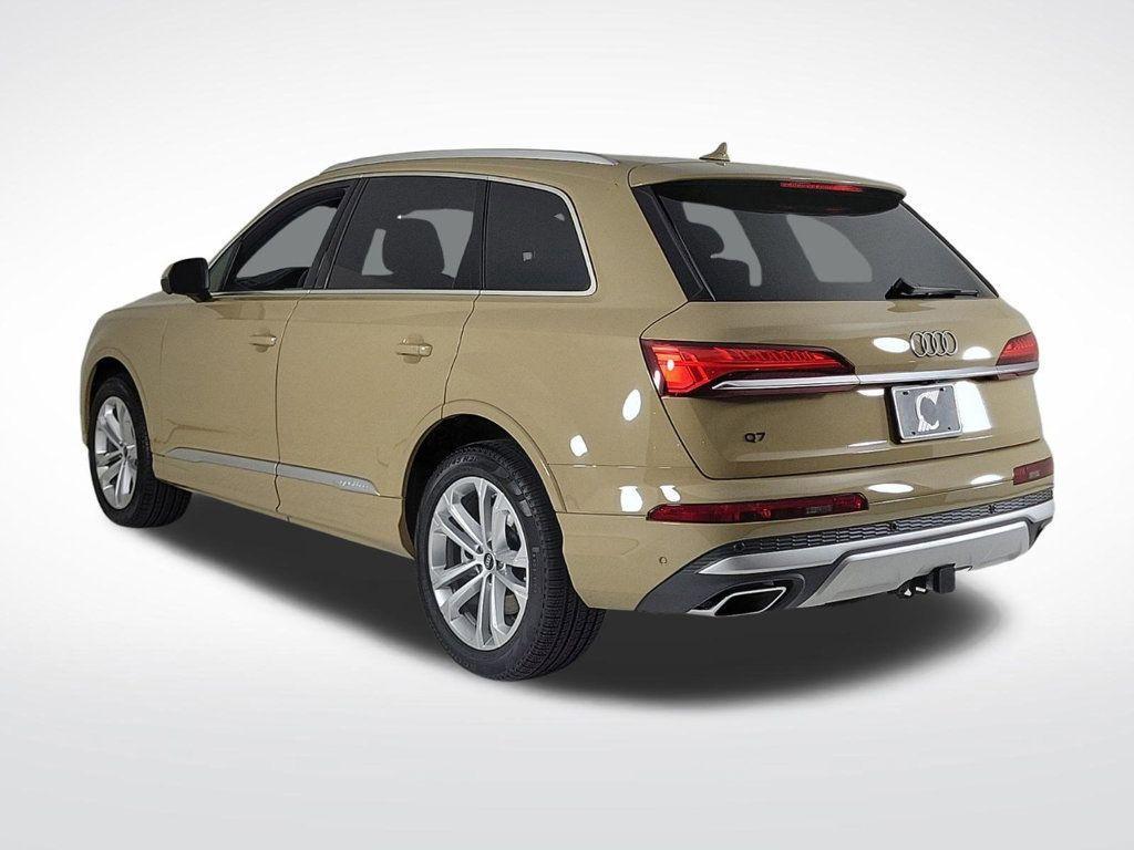 new 2025 Audi Q7 car, priced at $75,800