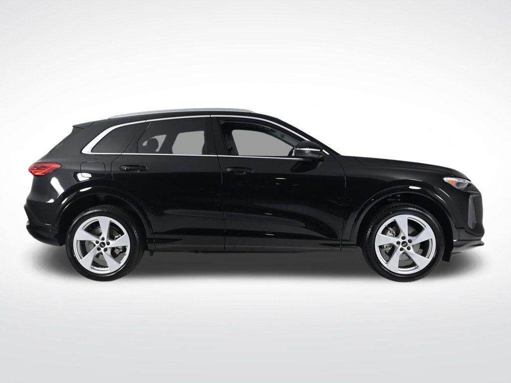 new 2025 Audi Q5 car, priced at $61,300