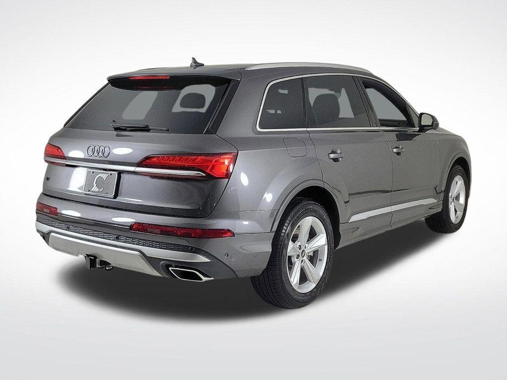 new 2025 Audi Q7 car, priced at $70,800