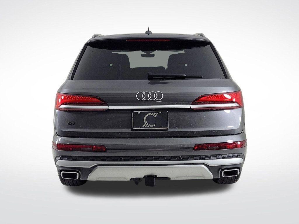 new 2025 Audi Q7 car, priced at $70,800