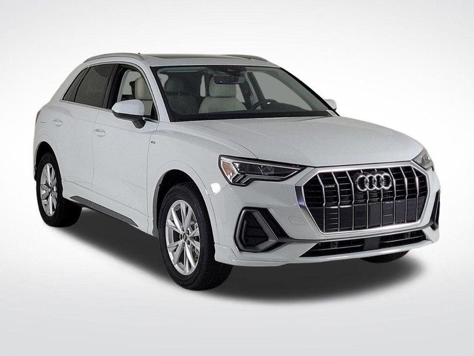 new 2024 Audi Q3 car, priced at $44,025