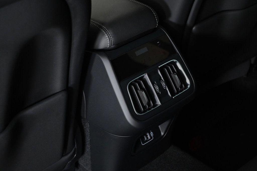 new 2025 Maserati Grecale car, priced at $83,695