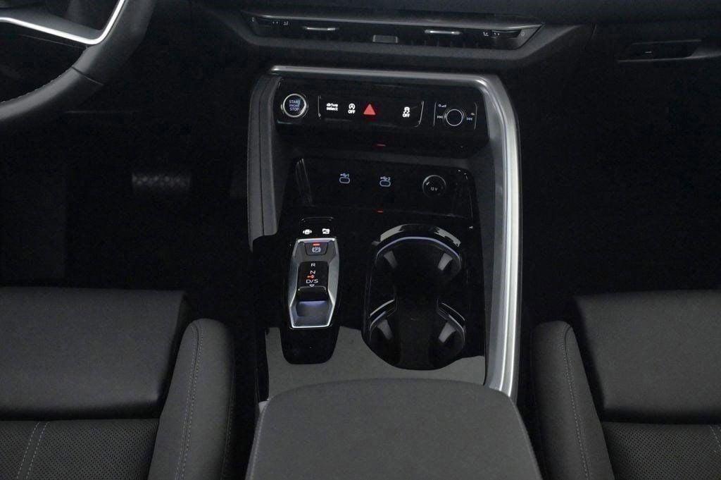 new 2025 Audi Q5 car, priced at $61,300