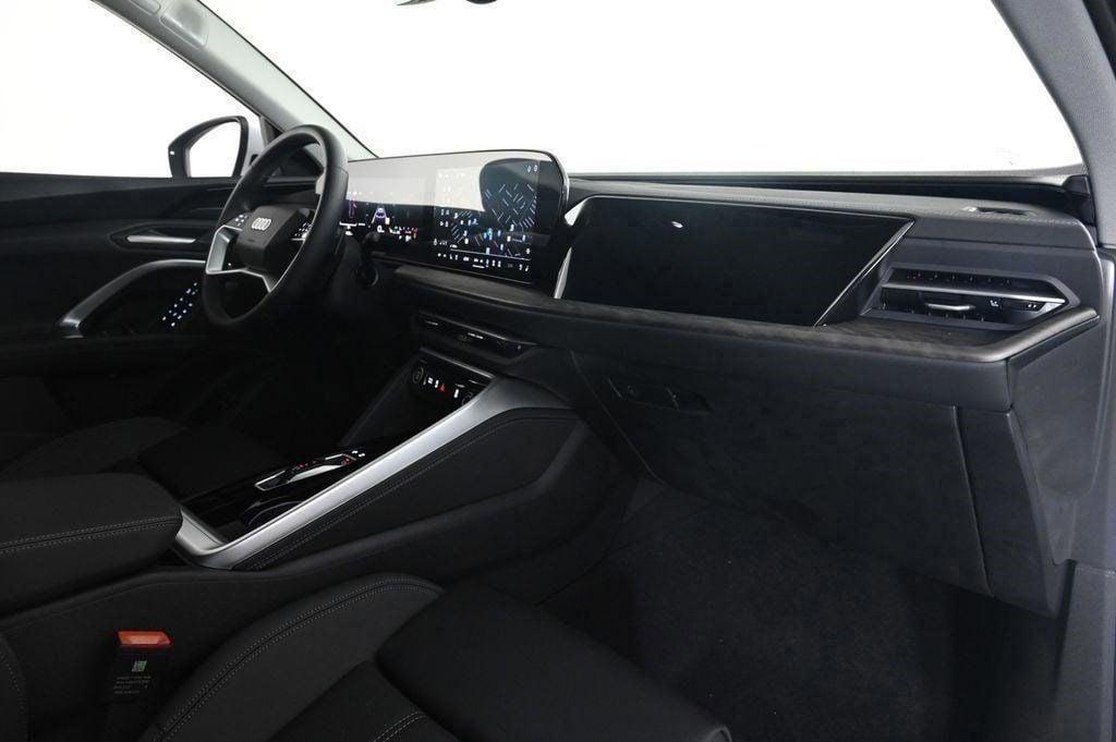 new 2025 Audi Q5 car, priced at $61,300