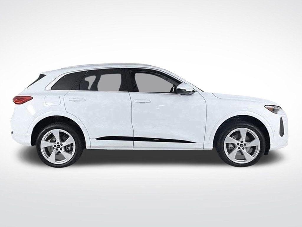new 2025 Audi Q5 car, priced at $61,300