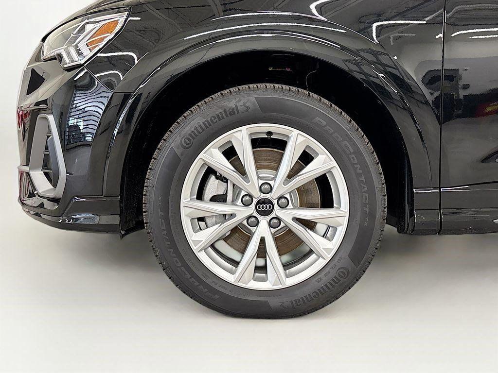 new 2025 Audi Q3 car, priced at $41,560
