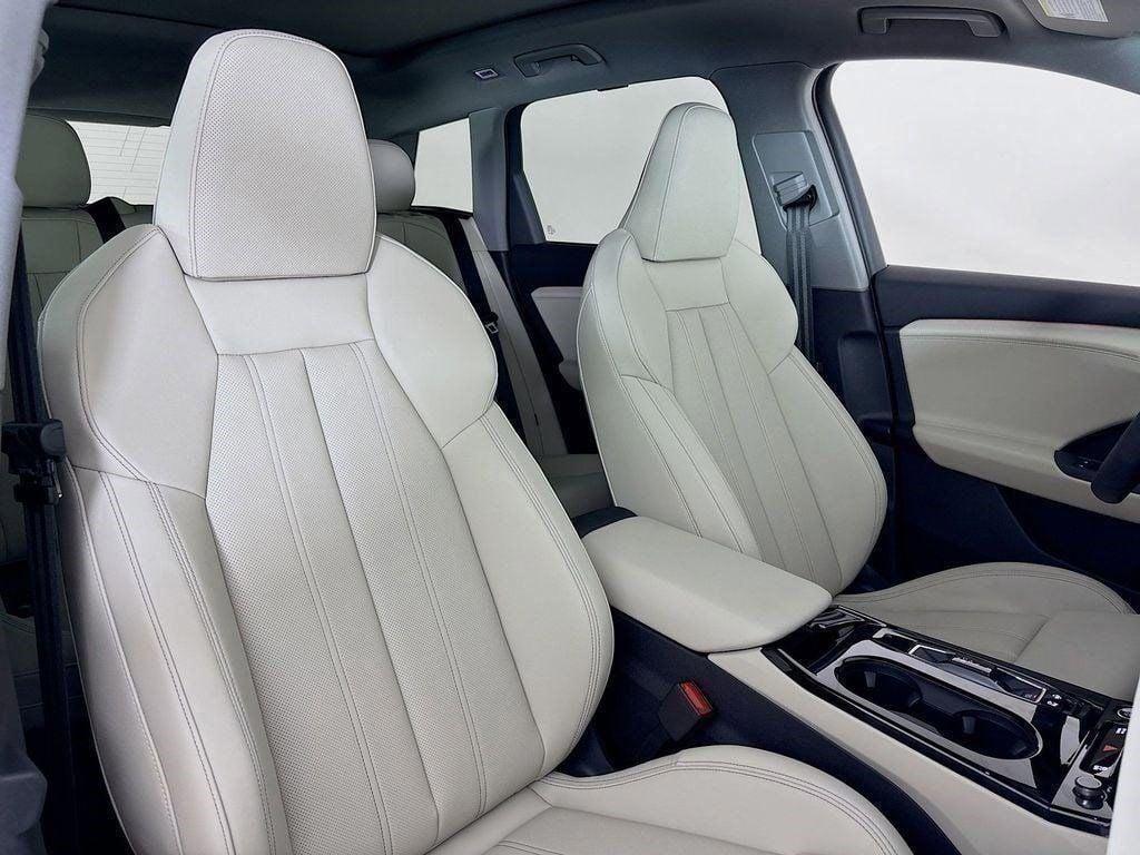 new 2025 Audi Q6 e-tron car, priced at $75,635