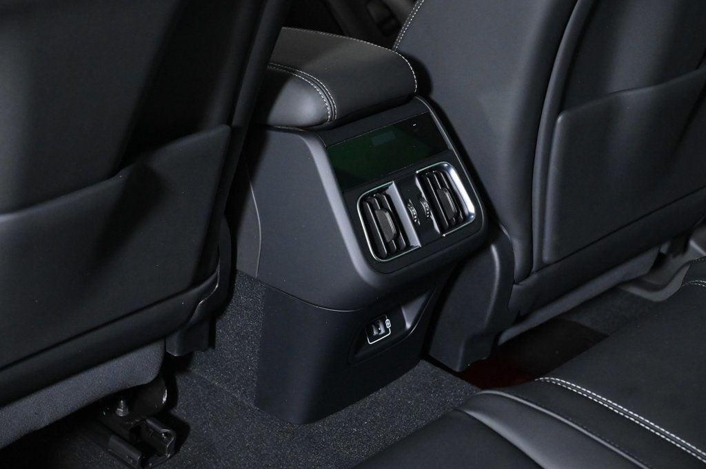 new 2025 Maserati Grecale car, priced at $90,675