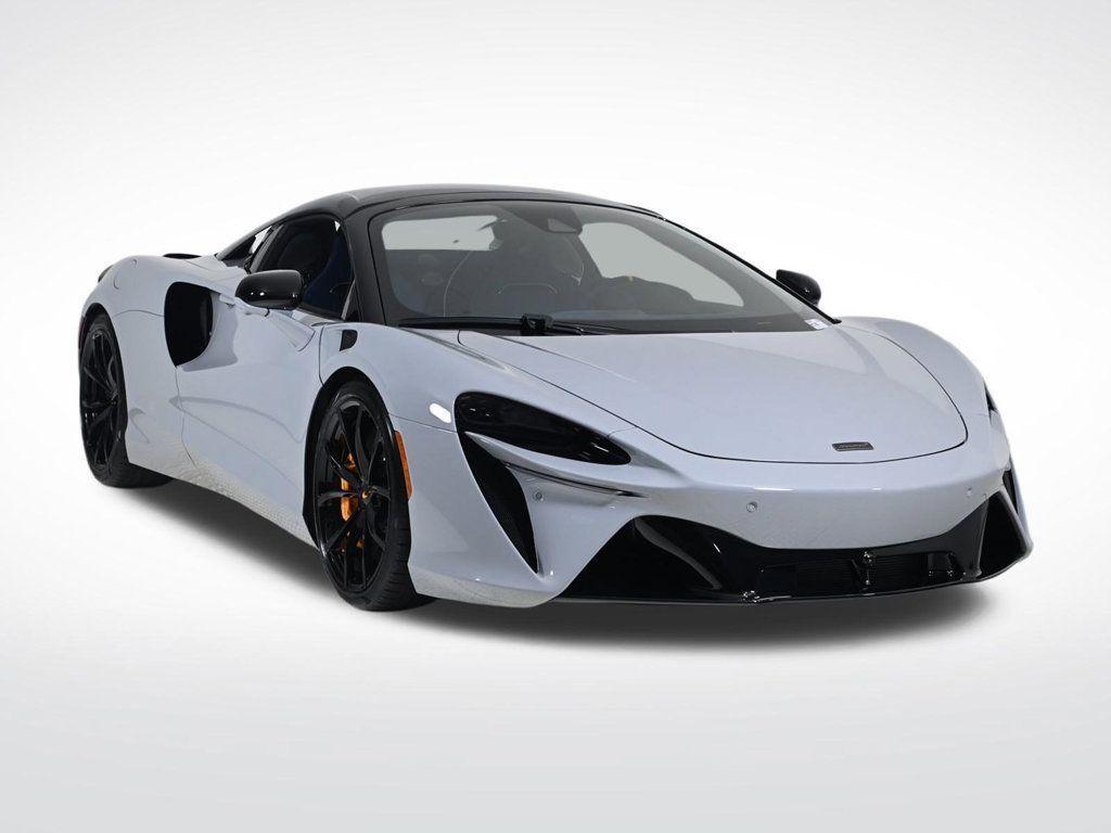 new 2025 McLaren Artura car, priced at $350,164