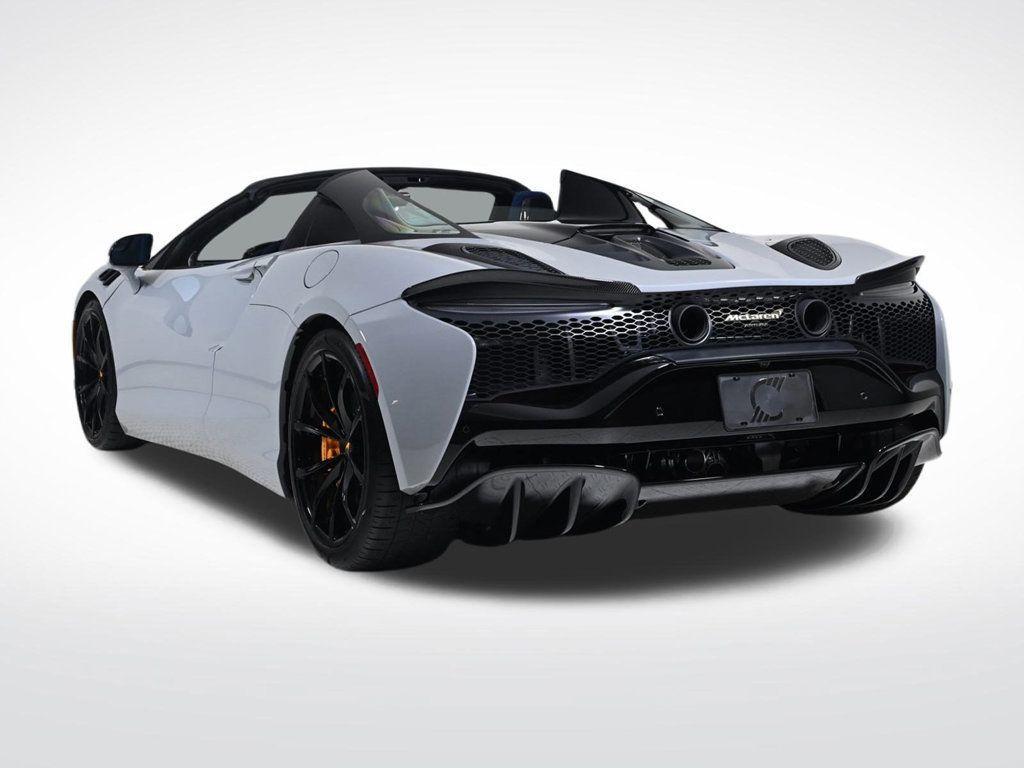 new 2025 McLaren Artura car, priced at $350,164