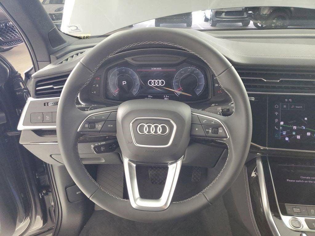 new 2025 Audi Q7 car, priced at $72,250