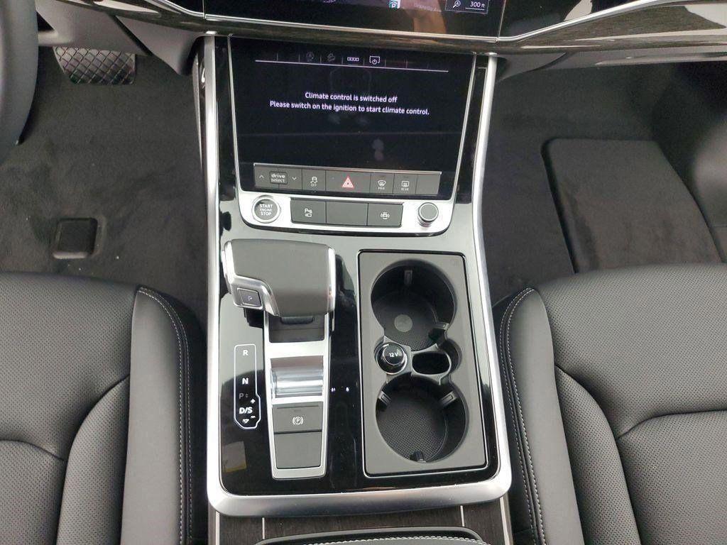 new 2025 Audi Q7 car, priced at $74,750
