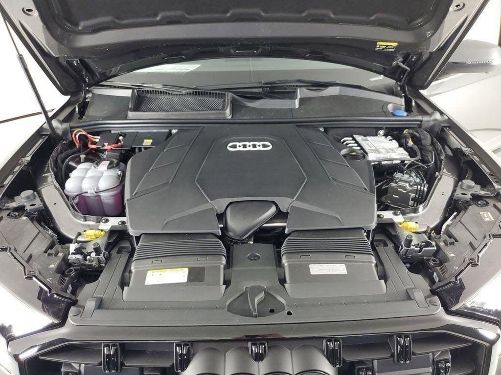new 2025 Audi Q7 car, priced at $72,250