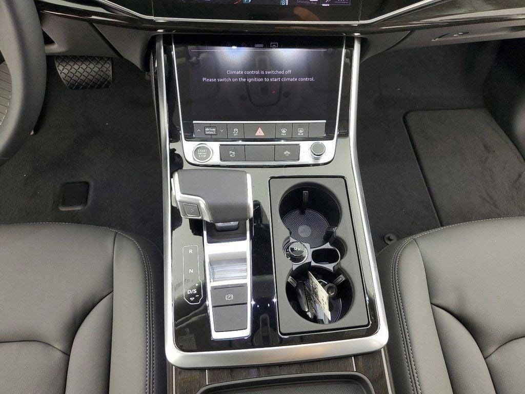 new 2025 Audi Q7 car, priced at $69,290