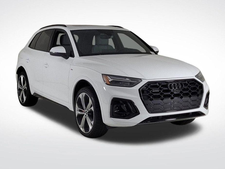 new 2025 Audi Q5 car, priced at $59,330