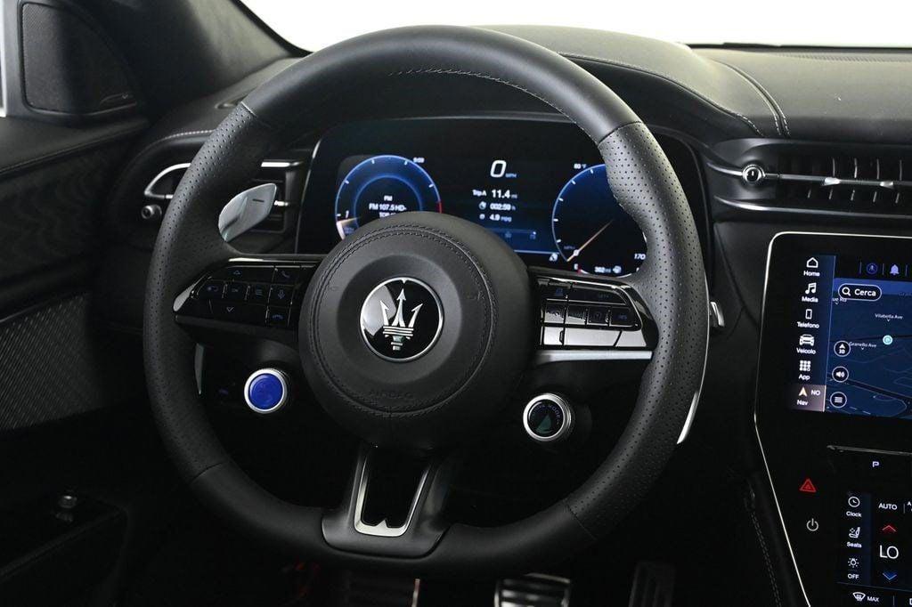 new 2025 Maserati Grecale car, priced at $89,495