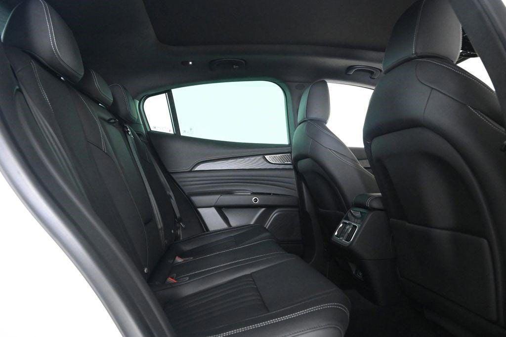new 2025 Maserati Grecale car, priced at $89,495