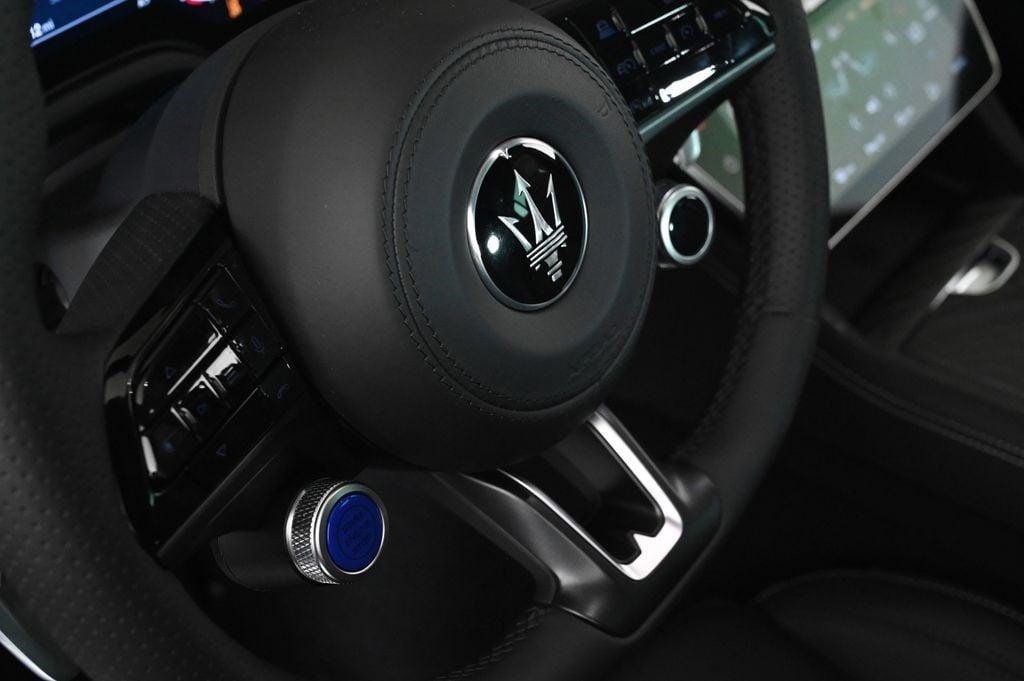new 2025 Maserati Grecale car, priced at $89,495