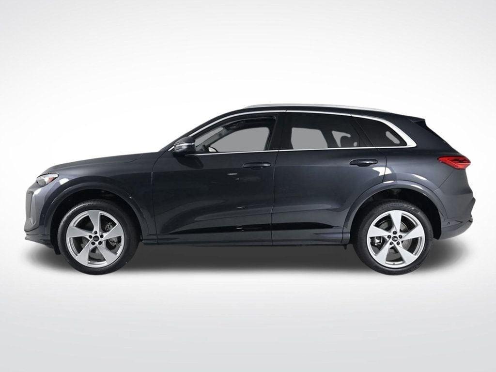 new 2025 Audi Q5 car, priced at $61,300