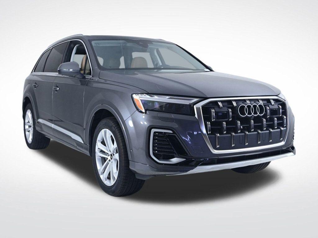 new 2025 Audi Q7 car, priced at $68,600