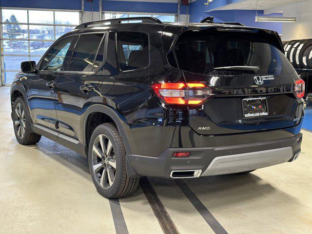 new 2025 Honda Pilot car, priced at $51,050