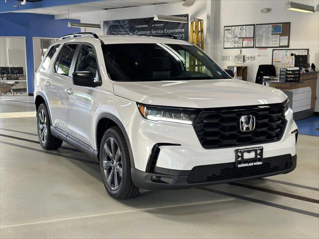 new 2025 Honda Pilot car, priced at $44,150