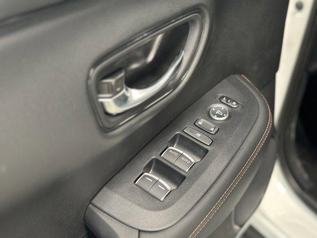 new 2025 Honda HR-V car, priced at $29,350