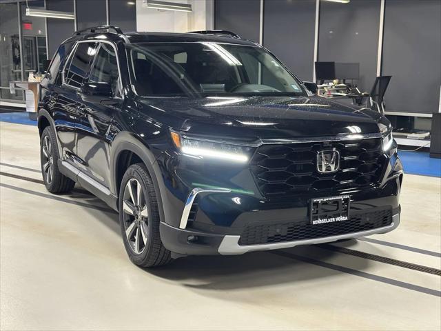 new 2025 Honda Pilot car, priced at $54,475