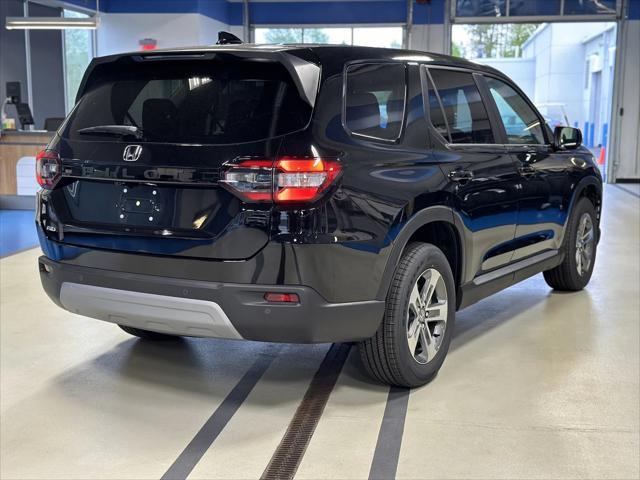 new 2025 Honda Pilot car, priced at $49,645