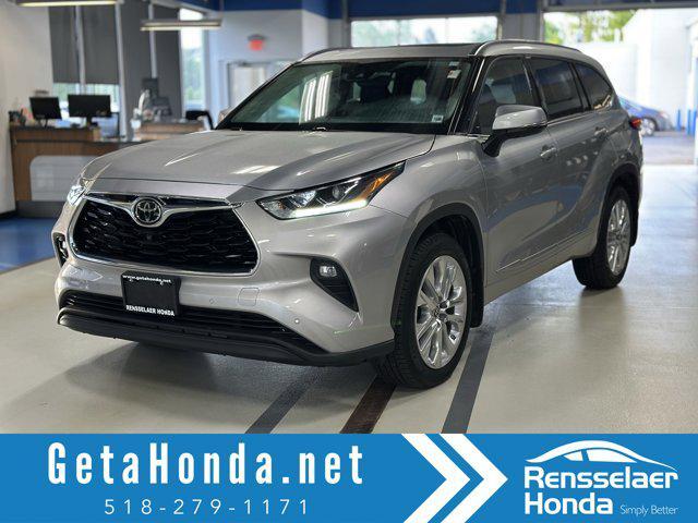 used 2020 Toyota Highlander car, priced at $28,342