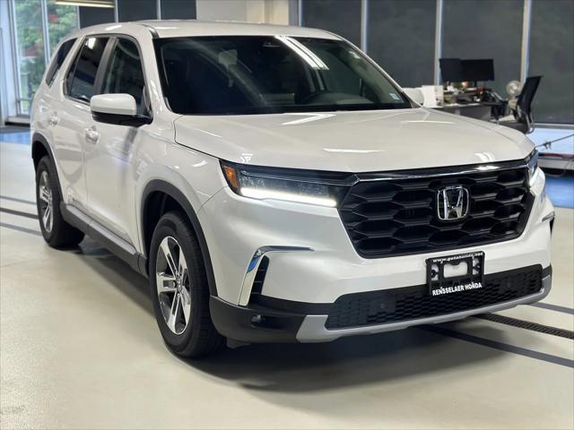 new 2025 Honda Pilot car, priced at $47,450