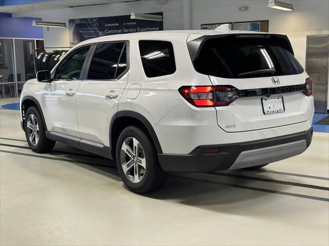 new 2025 Honda Pilot car, priced at $47,450