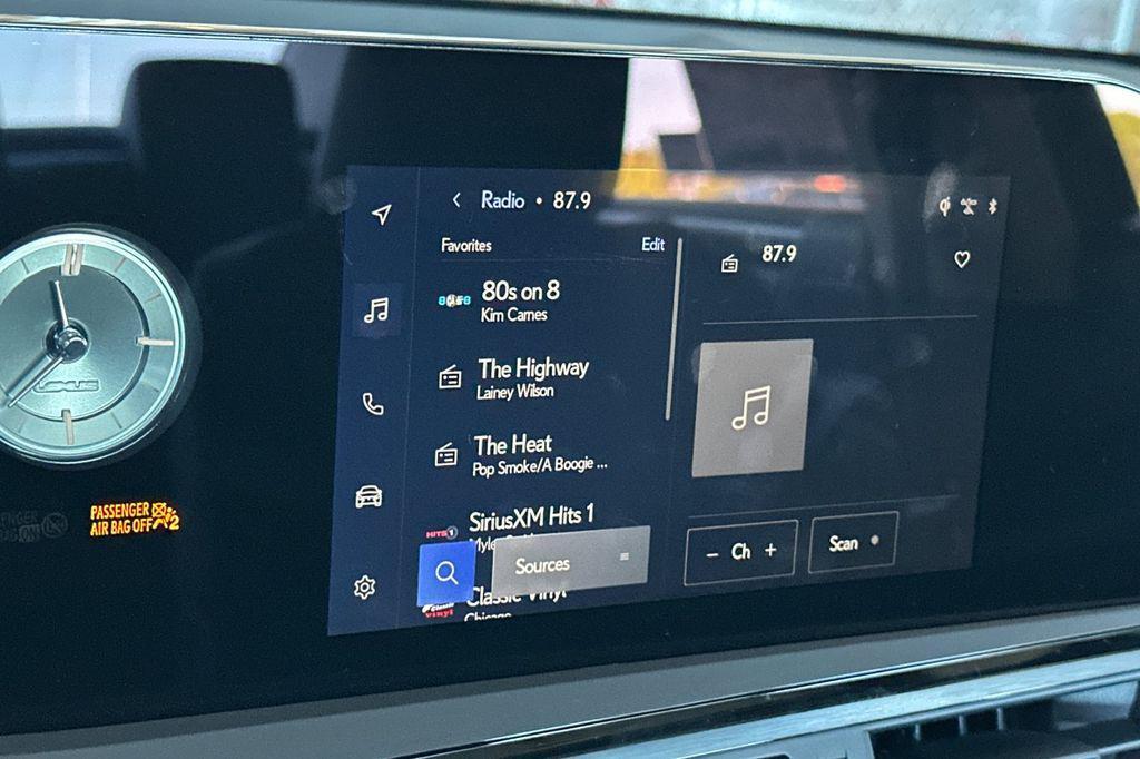 new 2025 Lexus ES 300h car, priced at $48,785