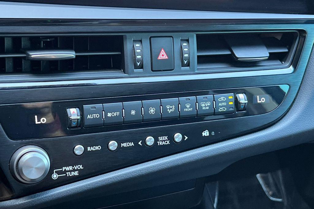 used 2024 Lexus ES 350 car, priced at $38,900