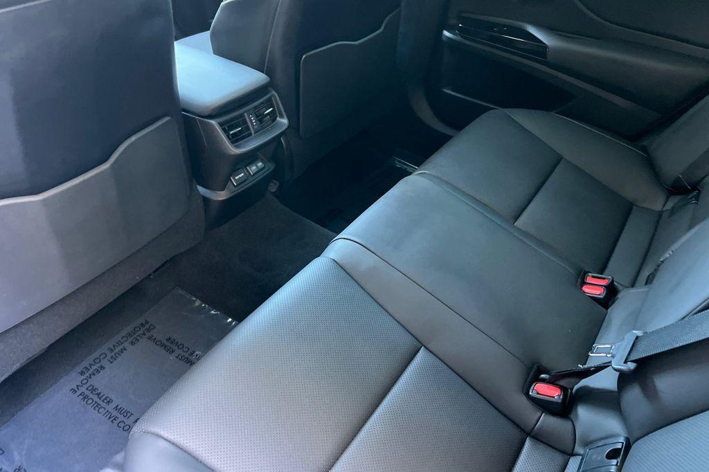 used 2024 Lexus ES 350 car, priced at $38,900