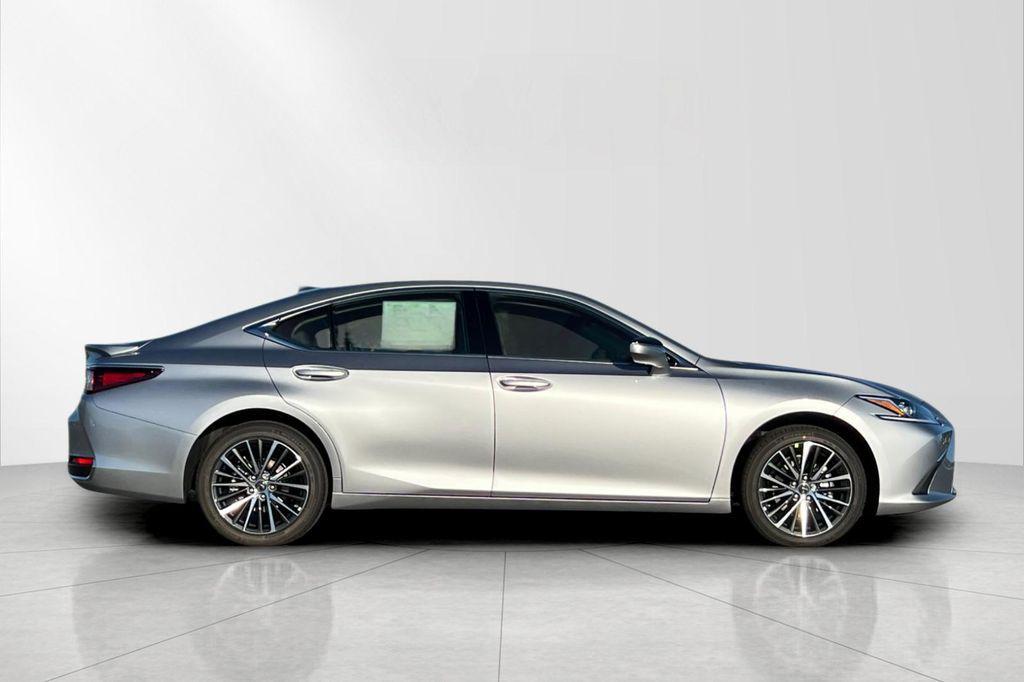 new 2025 Lexus ES 300h car, priced at $51,164