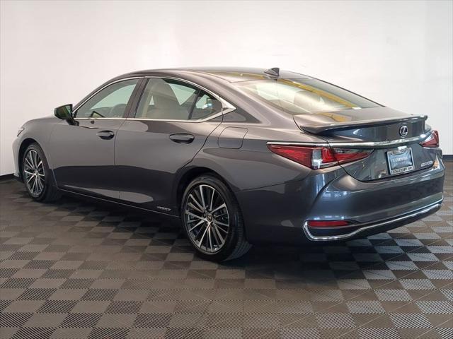 used 2022 Lexus ES 300h car, priced at $38,900