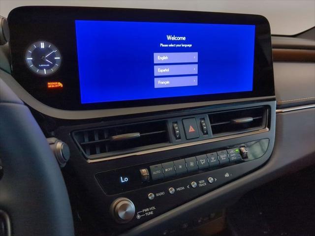 new 2025 Lexus ES 300h car, priced at $56,639