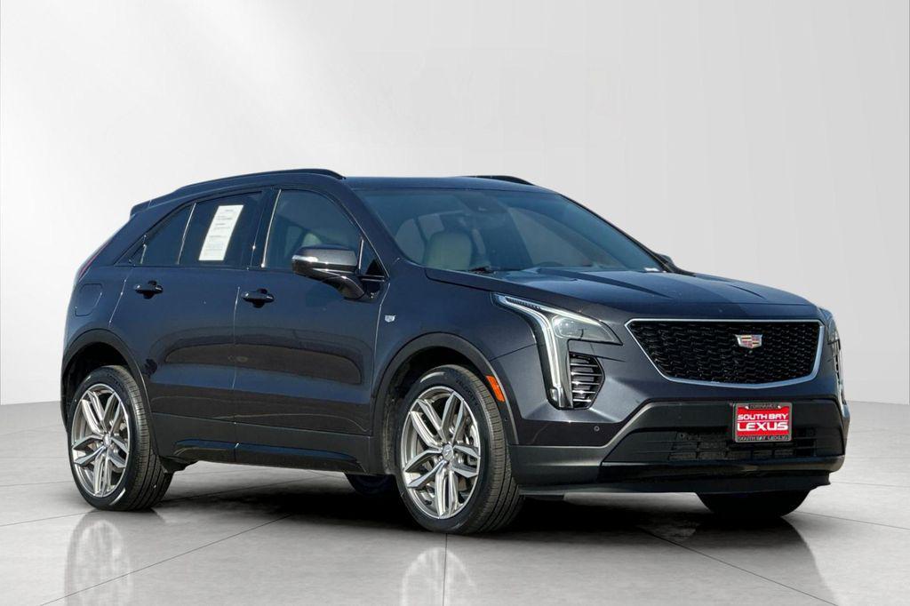 used 2022 Cadillac XT4 car, priced at $17,900