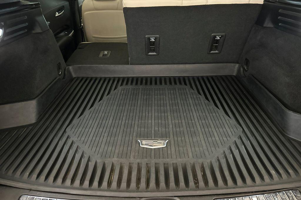 used 2022 Cadillac XT4 car, priced at $17,900