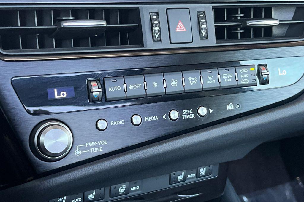 used 2022 Lexus ES 350 car, priced at $35,900