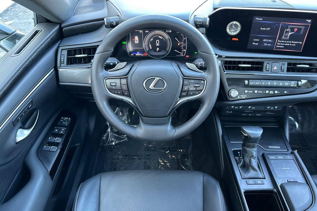 used 2022 Lexus ES 300h car, priced at $33,600