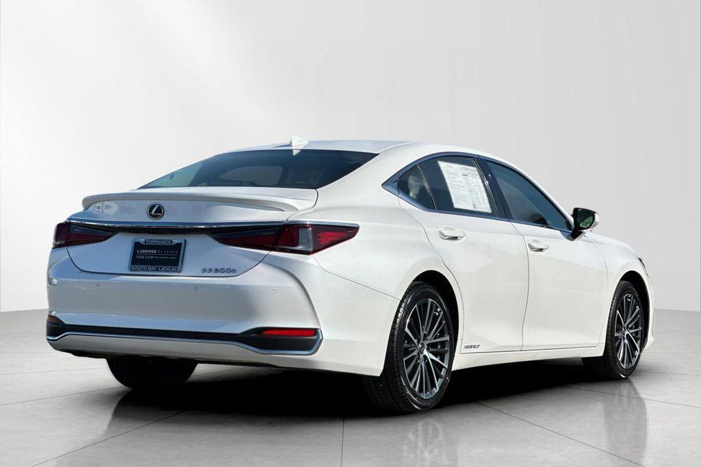 used 2022 Lexus ES 300h car, priced at $33,600