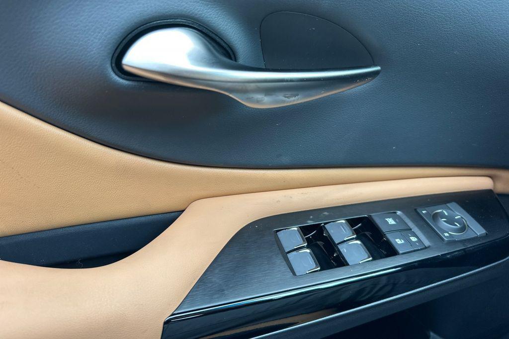 new 2025 Lexus ES 350 car, priced at $44,594